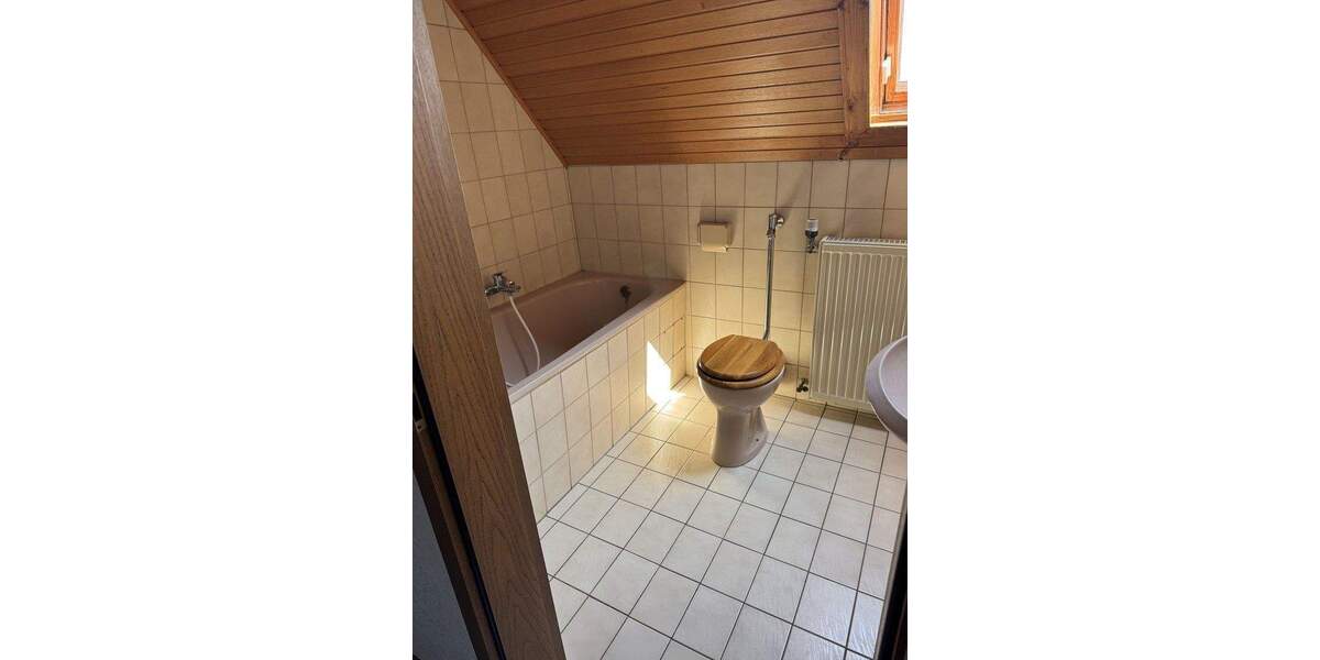 Alles was das Herz begehrt - Freistehendes Ein- Zweifamiliendomizil mit paradiesischem Garten 9 zimmer