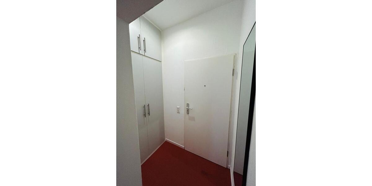 Etagenwohnung Düsseldorf Oberbilk - 1 Zimmer, 42 m&sup2;, 1.250&euro; | Angebot:24475320