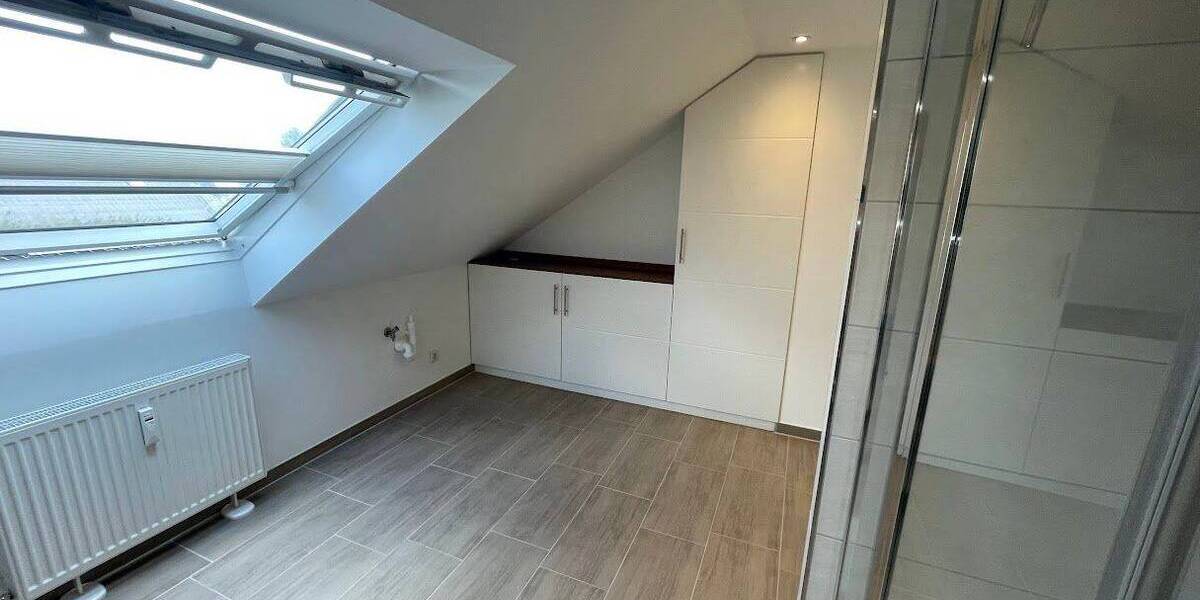 Etagenwohnung Duisburg Röttgersbach - 2 Zimmer, 82 m&sup2;, 650&euro; | Angebot:26572994