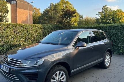VW Touareg 184.355 km 19.499 € Krefeld 47803