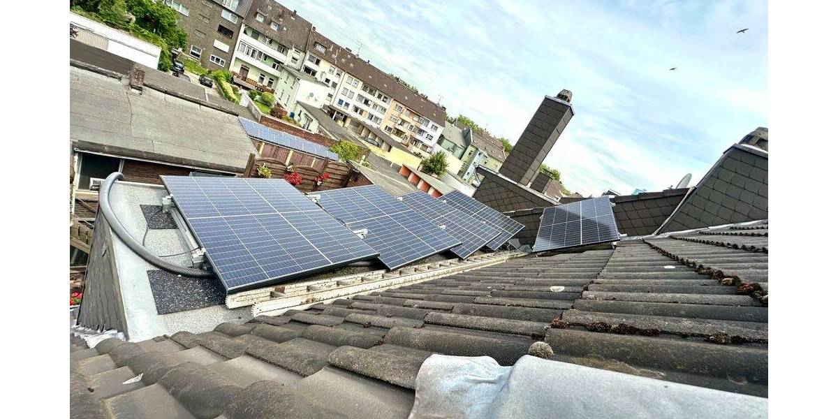 Modernisiertes Zweifamilienhaus mit großer Eigentümerwohnung in Alt-Hamborn! 6 zimmer