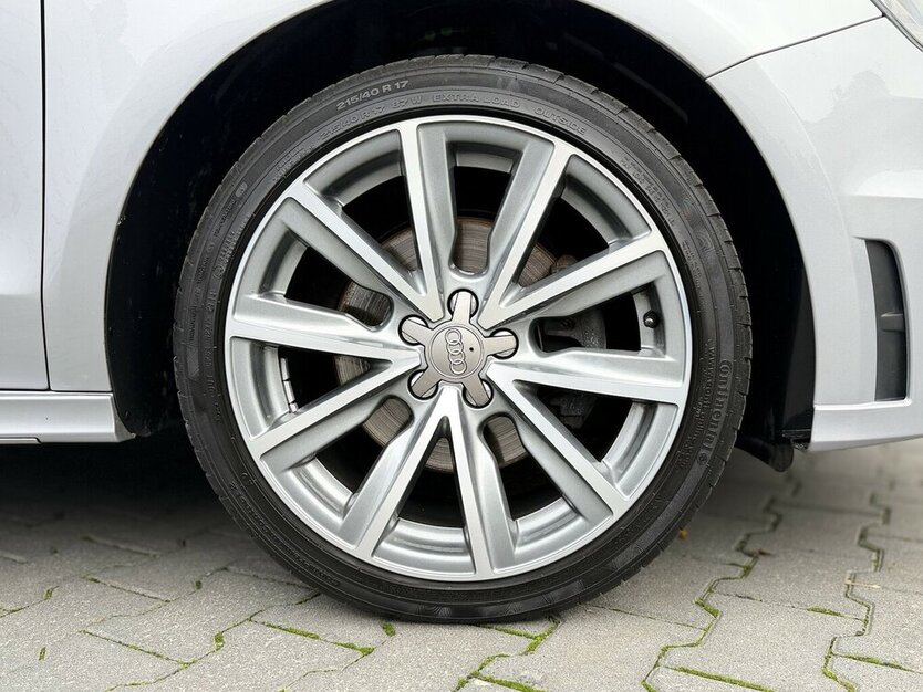 Audi A1 S-LIne Navigation Xenon 77.000 km 13.990 € Mönchengladbach 41066