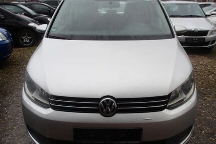 VW Touran 289.000 km 5.499 &euro; Oberhausen 46149