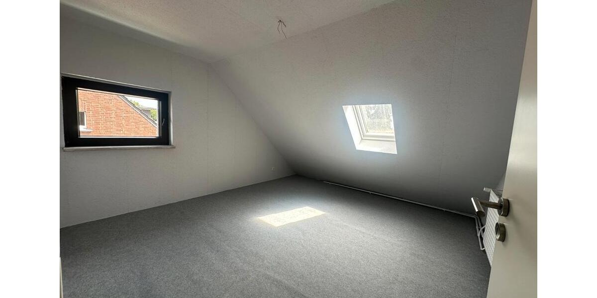 Einfamilienhaus Duisburg Walsum - 7 Zimmer, 150 m&sup2;, 390.000&euro; | Angebot:27146197