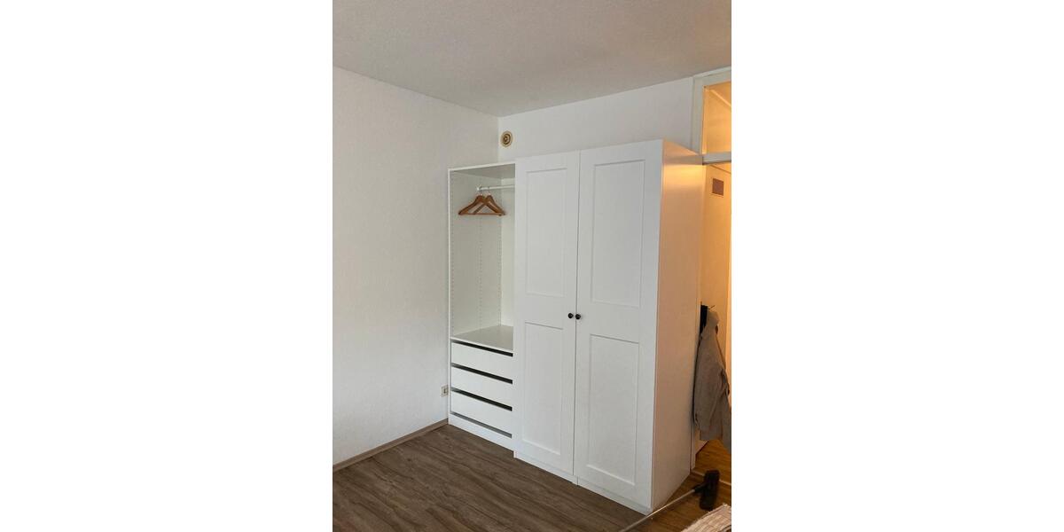 Etagenwohnung Krefeld Bockum - 1 Zimmer, 39 m&sup2;, 690&euro; | Angebot:26228268