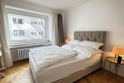 Wohnung Düsseldorf Niederkassel - 2 Zimmer, 40 m&sup2;, 1.700&euro; | Angebot:26388281