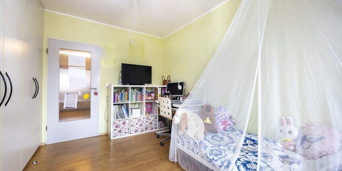 Etagenwohnung Meerbusch Büderich - 4 Zimmer, 93 m&sup2;, 340.000&euro; | Angebot:24278295