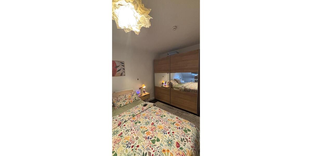 Dachgeschoßwohnung Essen Stadtbezirk II - 3 Zimmer, 65 m&sup2;, 920&euro; | Angebot:26312977