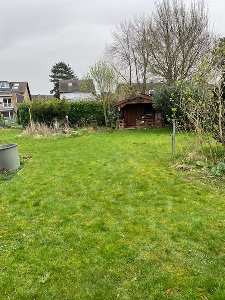 Haus zum Kaufen in Meerbusch 630.000 € 200 m²