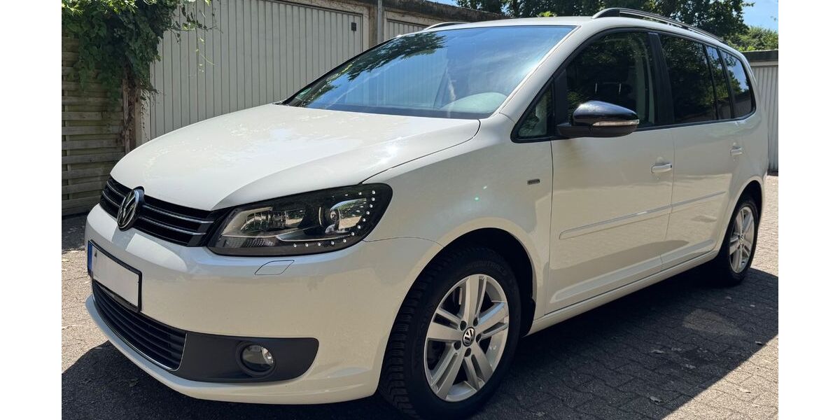 VW Touran 330.000 km 5.600 &euro; Essen 45355