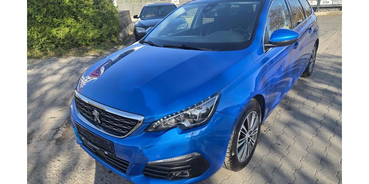 Peugeot 308 99.000 km 11.990 &euro; Gelsenkirchen 45884