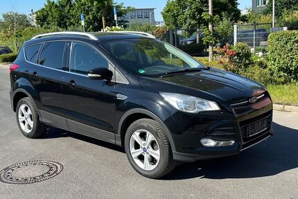 Ford Kuga 134.000 km 7.900 &euro; Neuss 41460