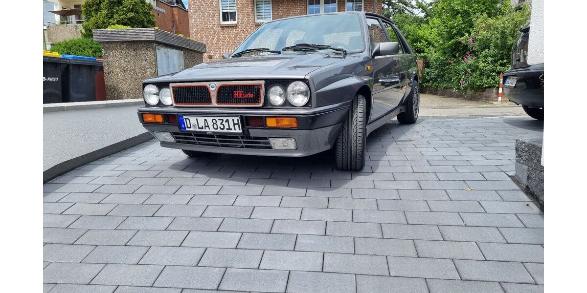 Lancia Delta 103.000 km 38.500 &euro; Düsseldorf 40468