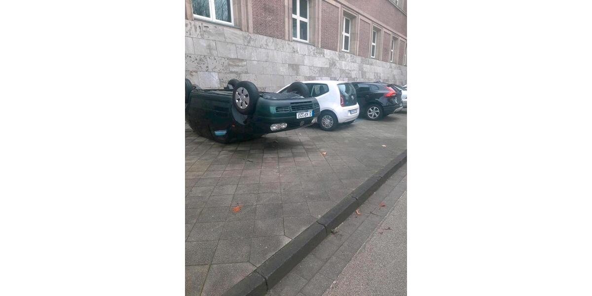 Dachgeschoßwohnung Düsseldorf Stadtbezirk 3 - 1 Zimmer, 45 m&sup2;, 800&euro; | Angebot:26482686