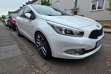Kia ceed Sportswagon 120.000 km 8.600 &euro; Duisburg 47054