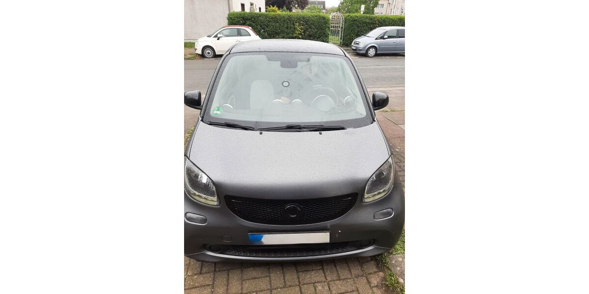 Smart ForTwo 154.805 km 8.000 &euro; Duisburg 47198