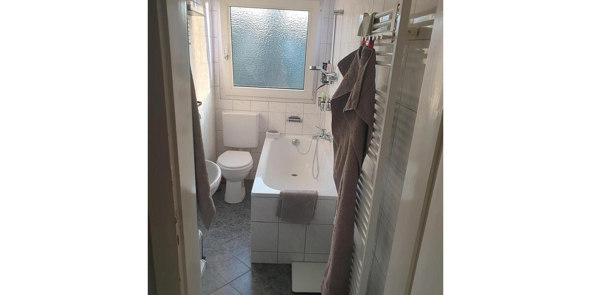 Etagenwohnung Duisburg Mittelmeiderich - 3 Zimmer, 45 m&sup2;, 360&euro; | Angebot:24981823