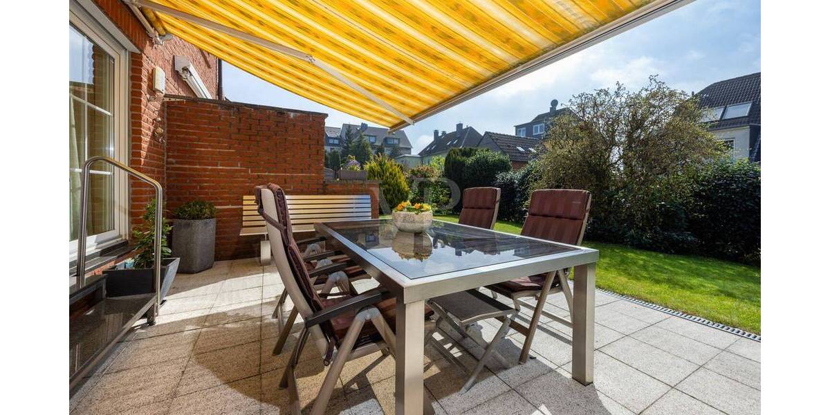 Sonnenverwöhntes Zuhause mit Stil, Sauna und großzügigem Garten 5 zimmer