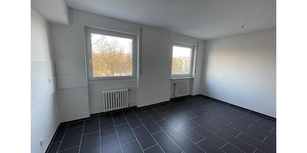 Etagenwohnung Düsseldorf Stadtbezirk 2 - 3 Zimmer, 104 m&sup2;, 1.550&euro; | Angebot:26338386