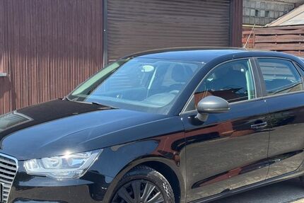 Audi A1 155.000 km 5.600 &euro; Duisburg 47179