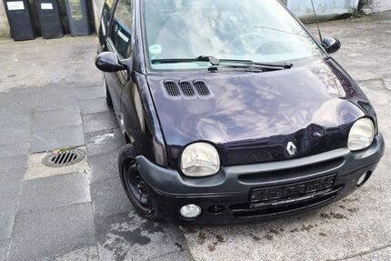 Renault Twingo 220.000 km 950 &euro; Duisburg 47166