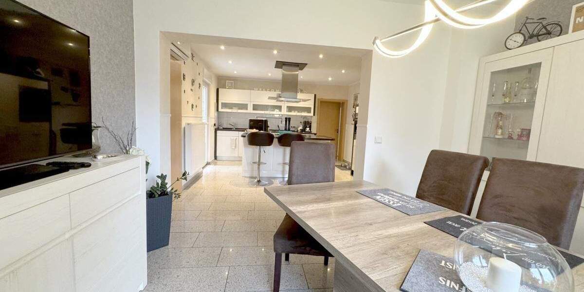 Einfamilienhaus Oberhausen Schwarze Heide - 7 Zimmer, 176 m&sup2;, 595.000&euro; | Angebot:25632282