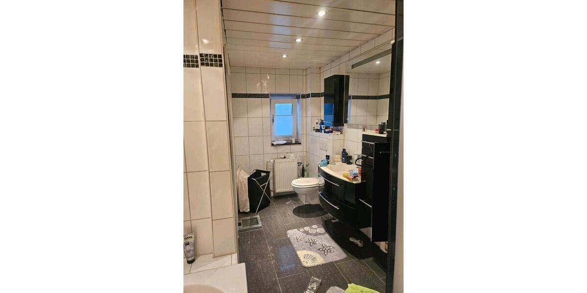 Reihenhaus Duisburg Walsum - 5 Zimmer, 89 m&sup2;, 310.000&euro; | Angebot:24727301