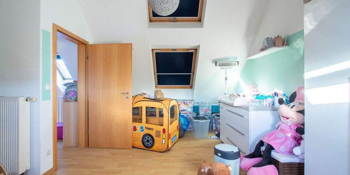 Reihenmittelhaus Bottrop Eigen - 4 Zimmer, 142 m&sup2;, 439.000&euro; | Angebot:25475459