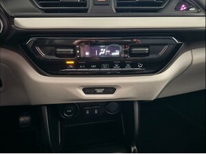 Suzuki Swift 1.2 Dualjet Hybrid Comfort Automatik 1.200 km 21.990 € HAAN 42781