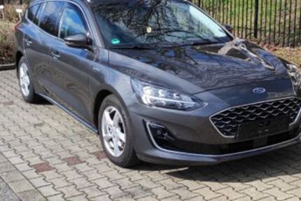 Ford Focus 69.000 km 16.600 &euro; Düsseldorf 40468
