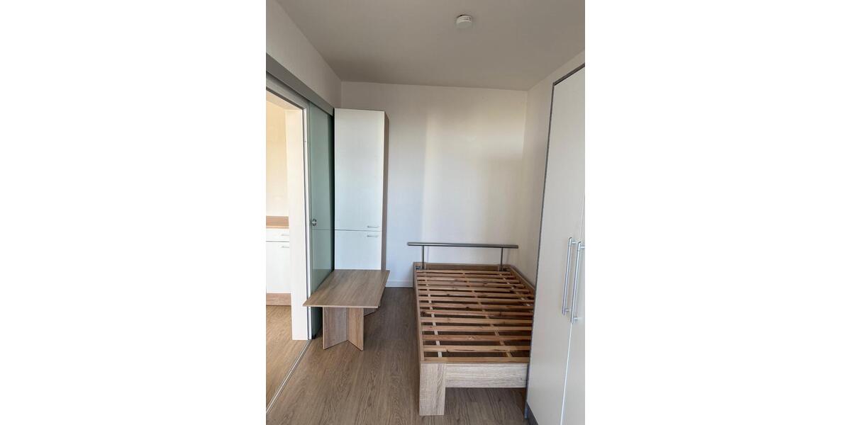 Schöne renovierte Wohnung mit Balkon zimmer