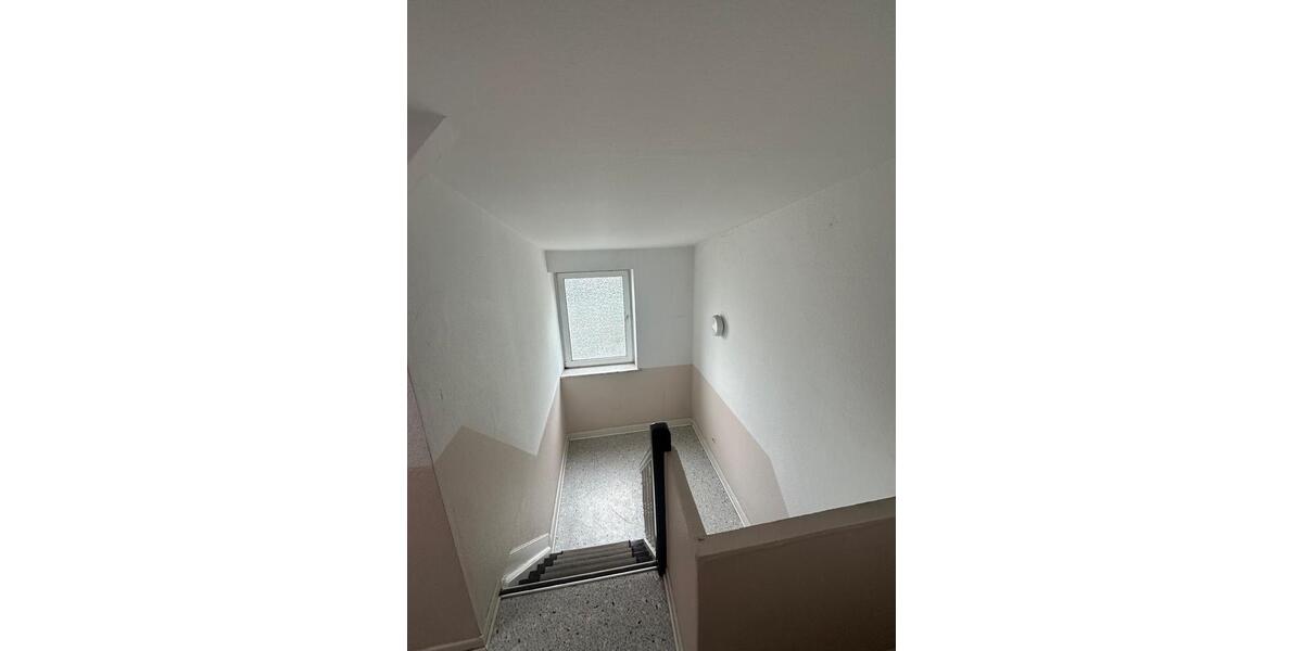 Dachgeschoßwohnung Duisburg Essenberg - 3 Zimmer, 82 m&sup2;, 500&euro; | Angebot:26428316