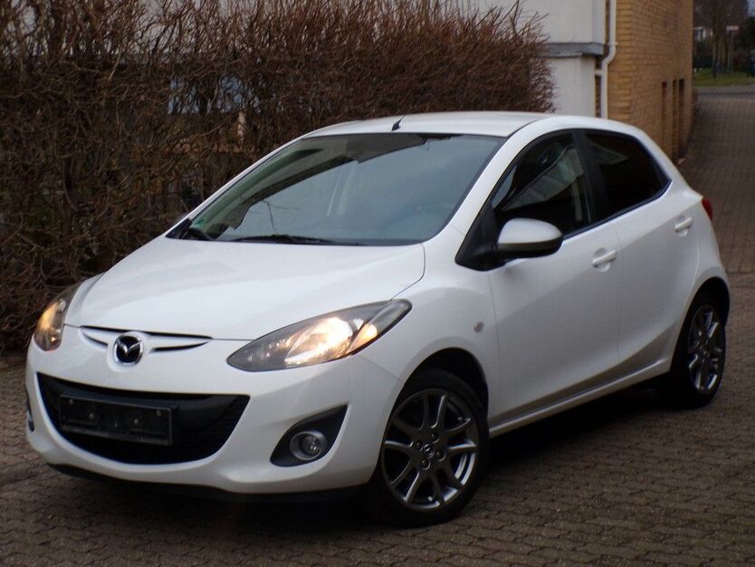 Mazda 2 137.000 km 4.840 € Düsseldorf 40468
