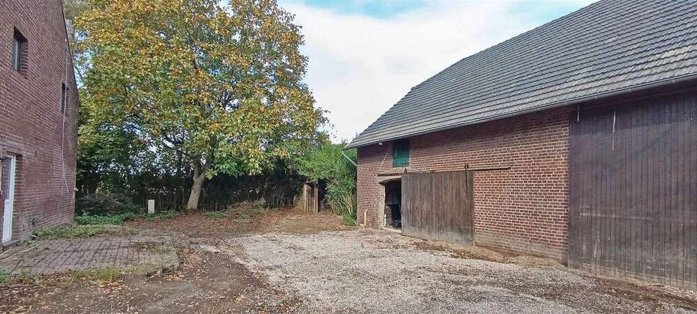Immobilien-Richter: Bauernhaus in ruhiger Lage von Tönisvorst 1 zimmer