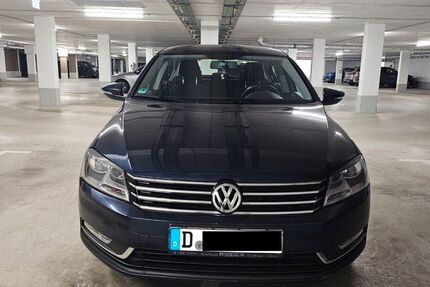 VW Passat 106.919 km 13.600 &euro; Düsseldorf 40549