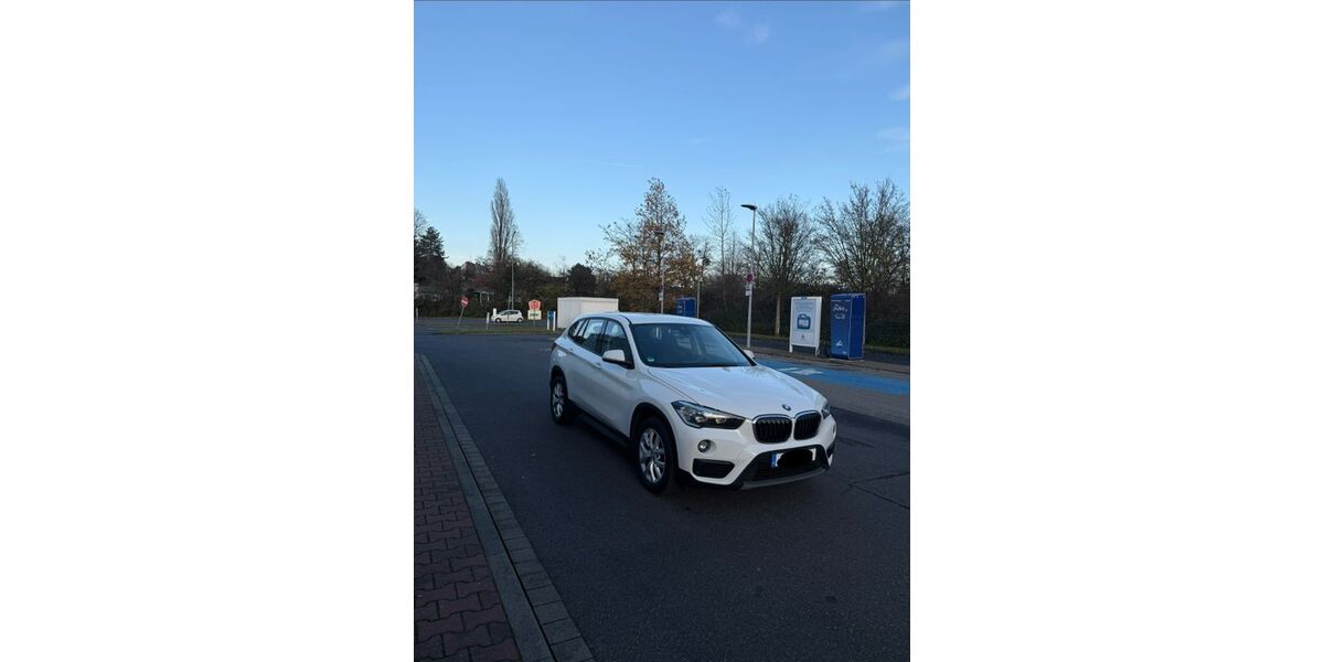 BMW X1 99.000 km 19.400 &euro; Düsseldorf 40589