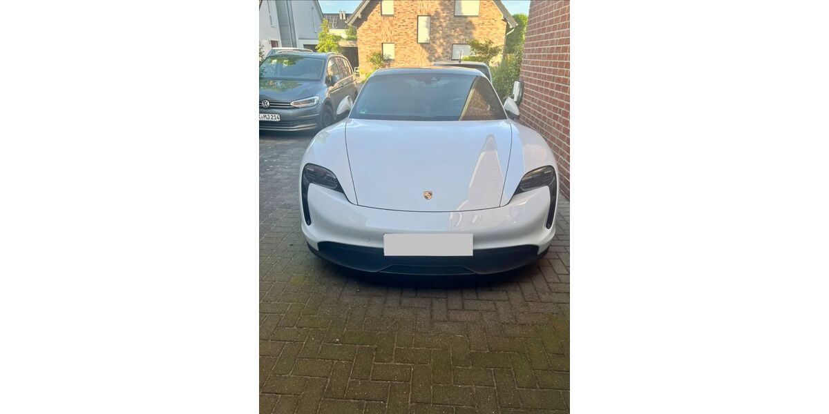 Porsche Taycan 46.500 km 63.000 &euro; Kempen 47906