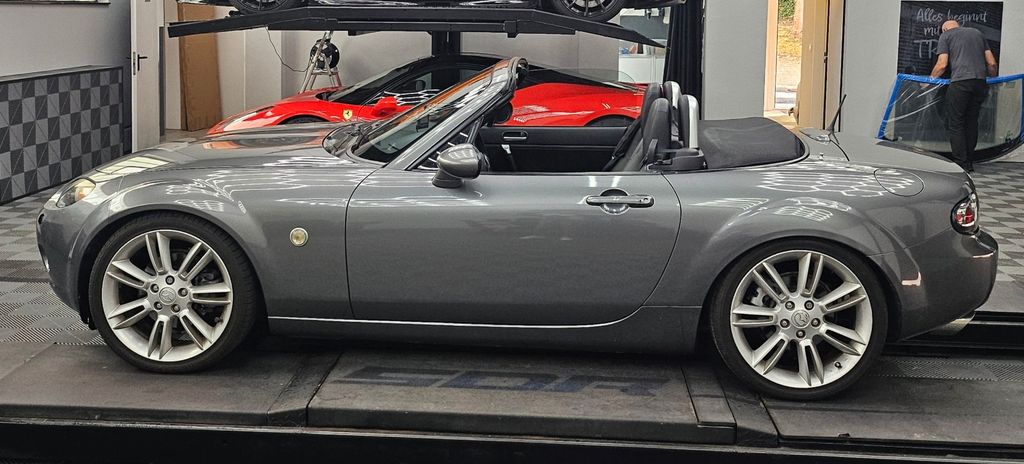 Mazda MX-5 32.900 km 15.900 &euro; Düsseldorf 40237