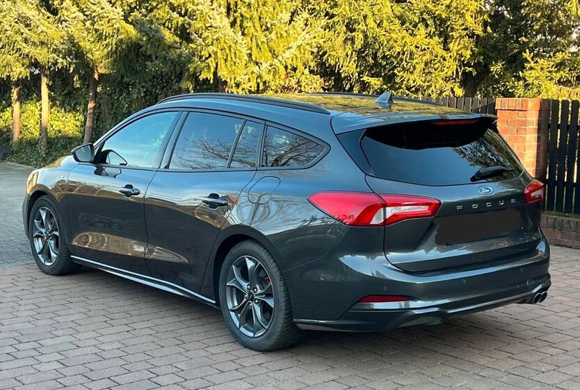 Ford Focus 81.100 km 17.300 € velbert 42551