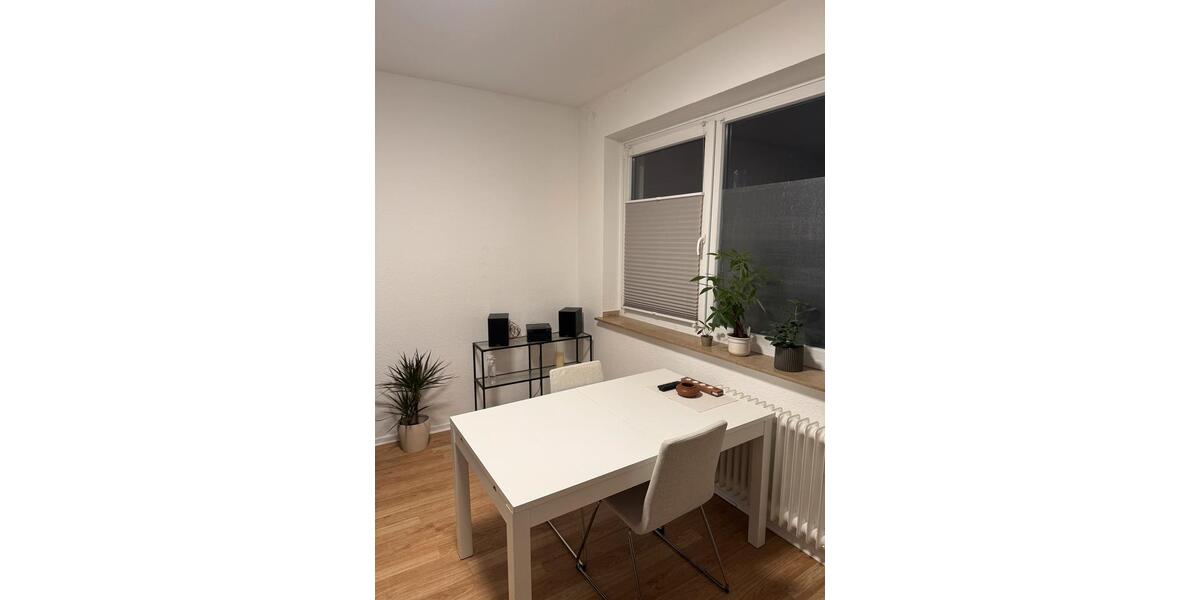 Etagenwohnung Düsseldorf Oberbilk - 3 Zimmer, 67 m&sup2;, 580&euro; | Angebot:24616426