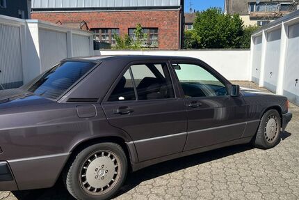 Mercedes-Benz 190 229.000 km 7.900 &euro; Moers 47441