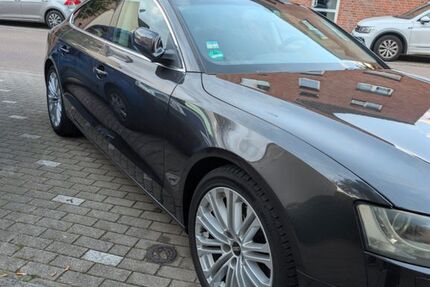 Audi A5 106.000 km 12.200 &euro; Essen 45329