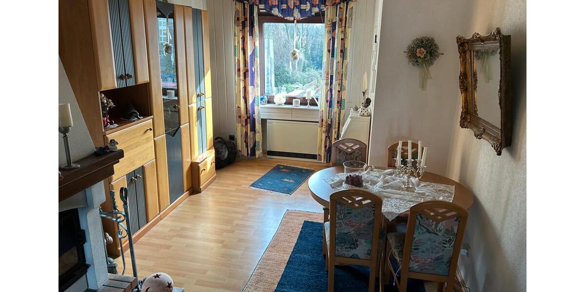 Gepflegtes Vier-Familienhaus in Duisburg Meiderich Haus Stadtpark 16 zimmer