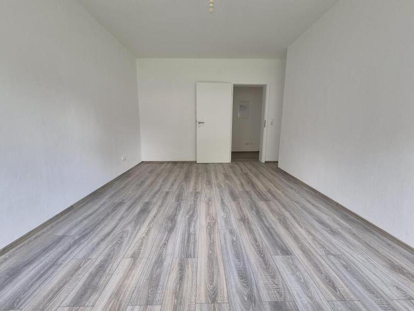 Helle 4-Zimmer-Wohnung mit Balkon! zimmer