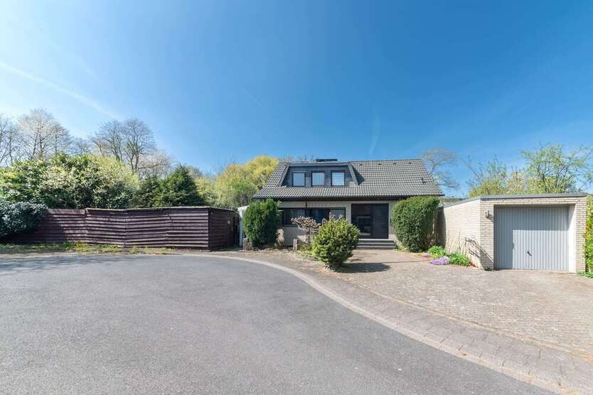 Haus zum Kaufen in Kaarst 625.000 € 190 m²
