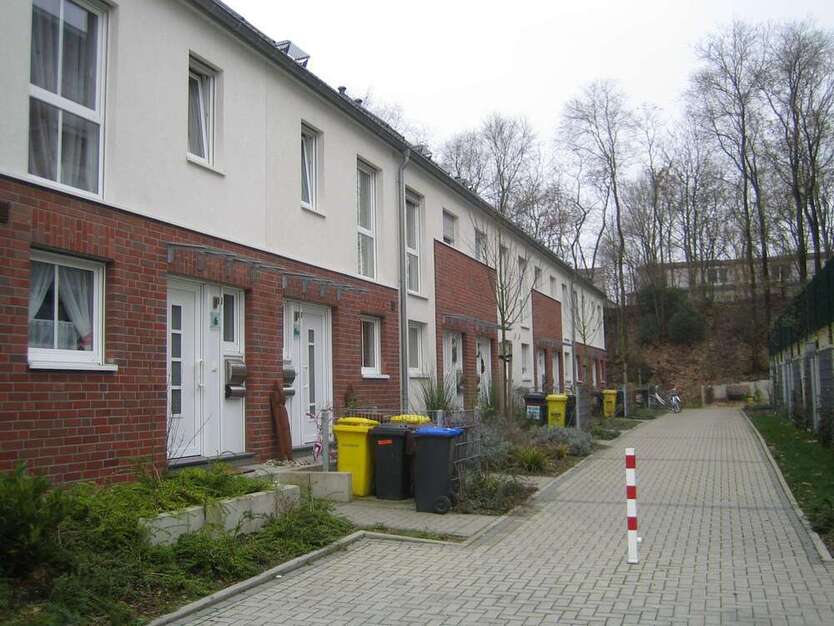 Haus zum Mieten in Düsseldorf 1.950 € 119 m²