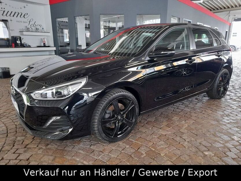 i30