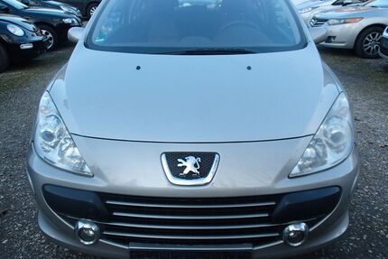 Peugeot 307 223.000 km 1.999 &euro; Oberhausen 46149