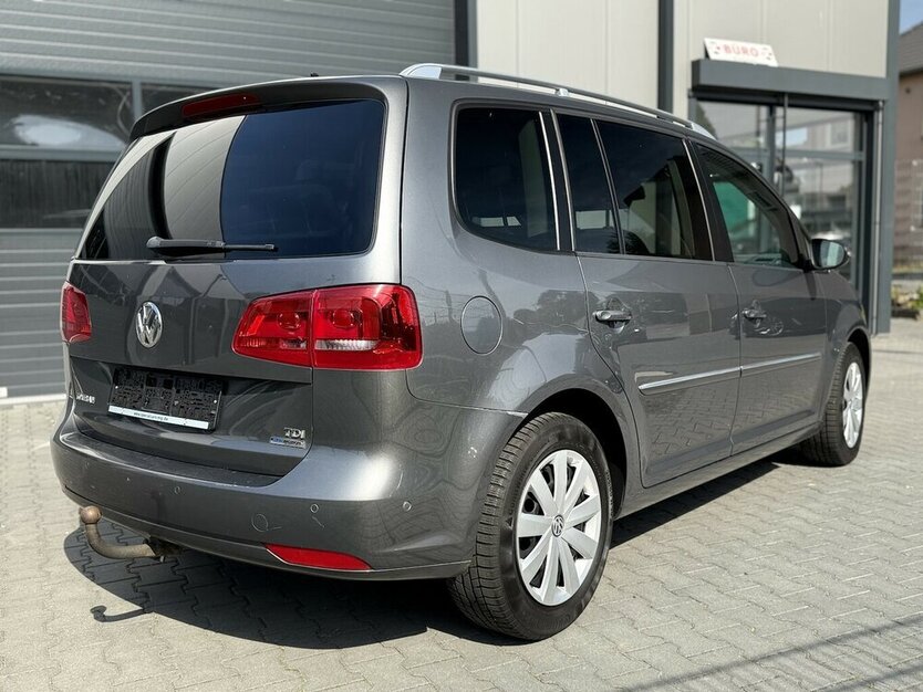 Touran Highline / Navi / 7 Sitze / Klima / AHK