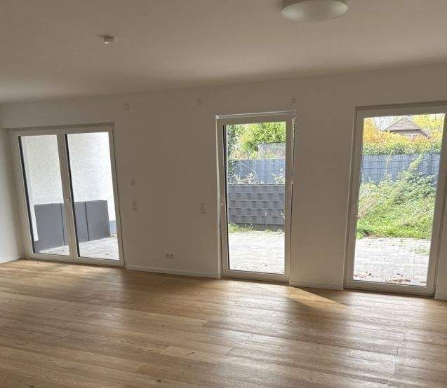 Etagenwohnung Kaarst Vorst - 3 Zimmer, 138 m&sup2;, 2.070&euro; | Angebot:26391398